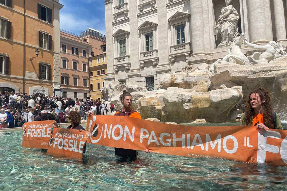 ultima generazione fontana trevi
