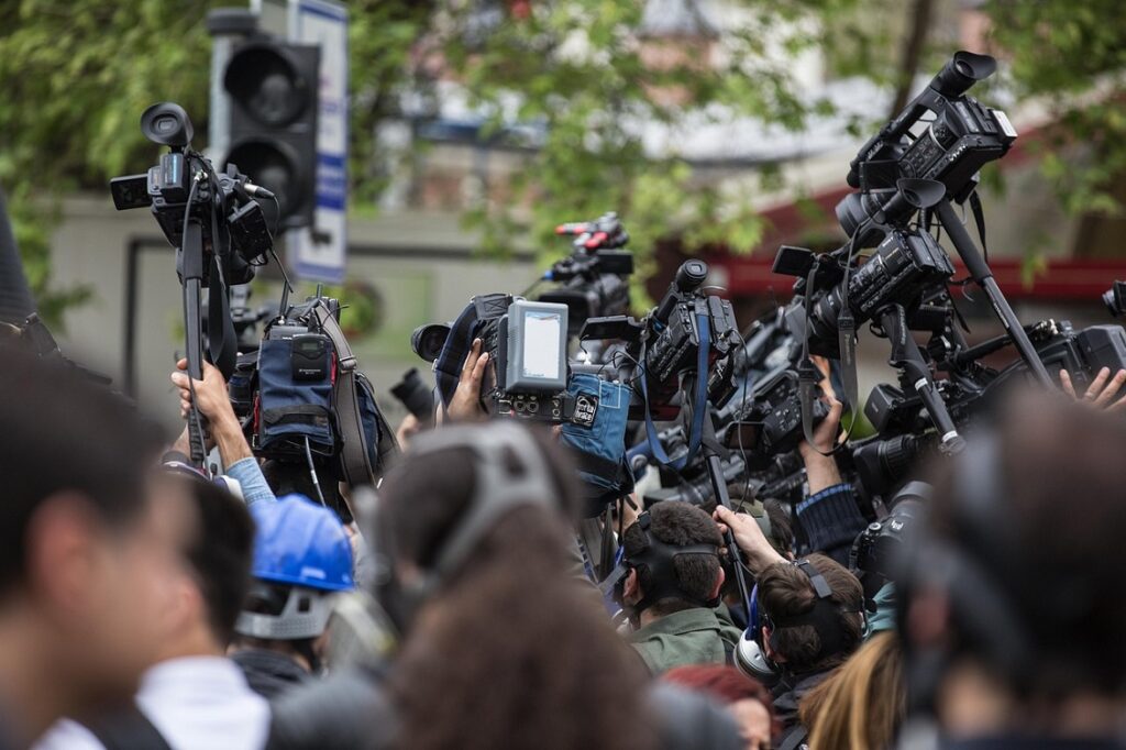 Quando l’informazione pesa sul benessere: il giornalismo costruttivo come risposta