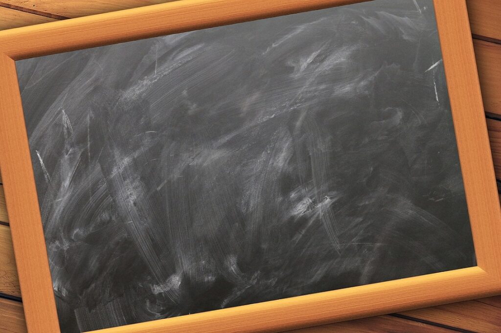 Francesco Tonucci: "La scuola deve ascoltare, non essere ascoltata. E le famiglie abbiano fiducia nei bambini"