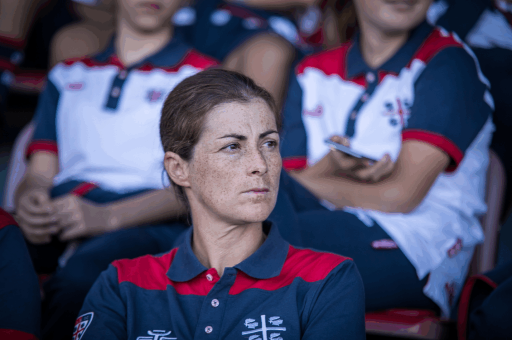 HEADER femminile cagliari calcio 2