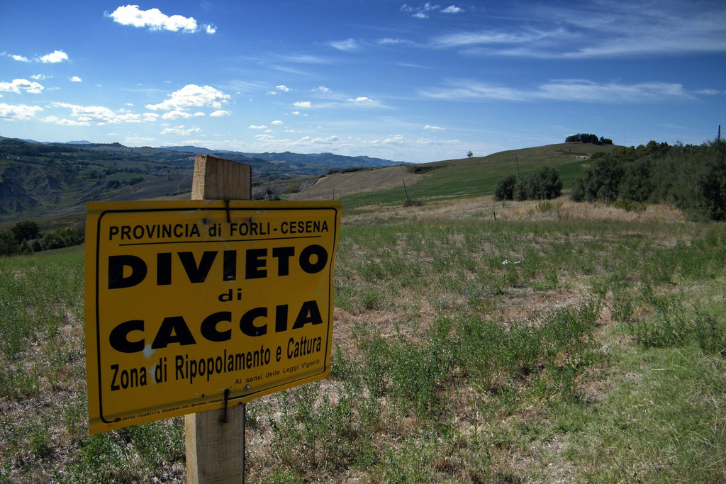divieto caccia terreno toscana