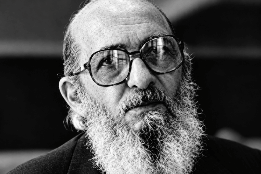 Paulo Freire