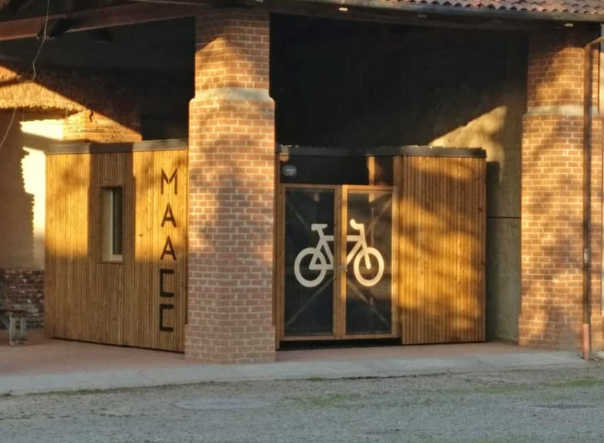 Nasce MAACC, la casetta per cicloturisti e camminatori che favorisce la mobilità lenta