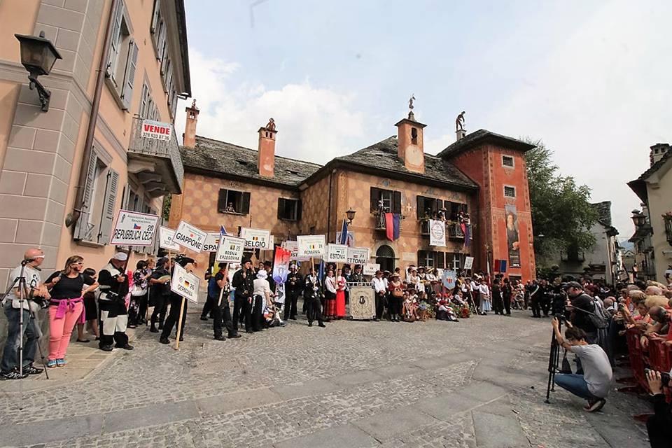 L’arte dello spazzacamino scende in piazza!