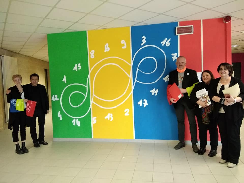 Rivoli, realizzato all’istituto Natta il wall painting del Terzo Paradiso sugli Obiettivi di Sviluppo Sostenibile